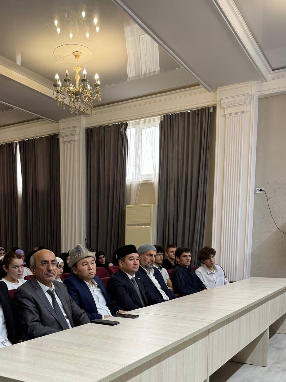 На базе Гуманитарно-педагогического колледжа прошло секционное заседание Международной научно-практической конференции